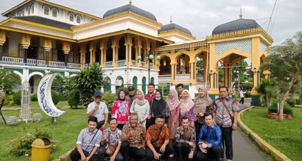 Medan danau toba 2 hari 1 malam