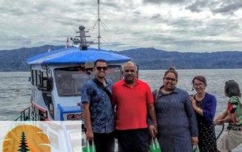 where to go in lake toba